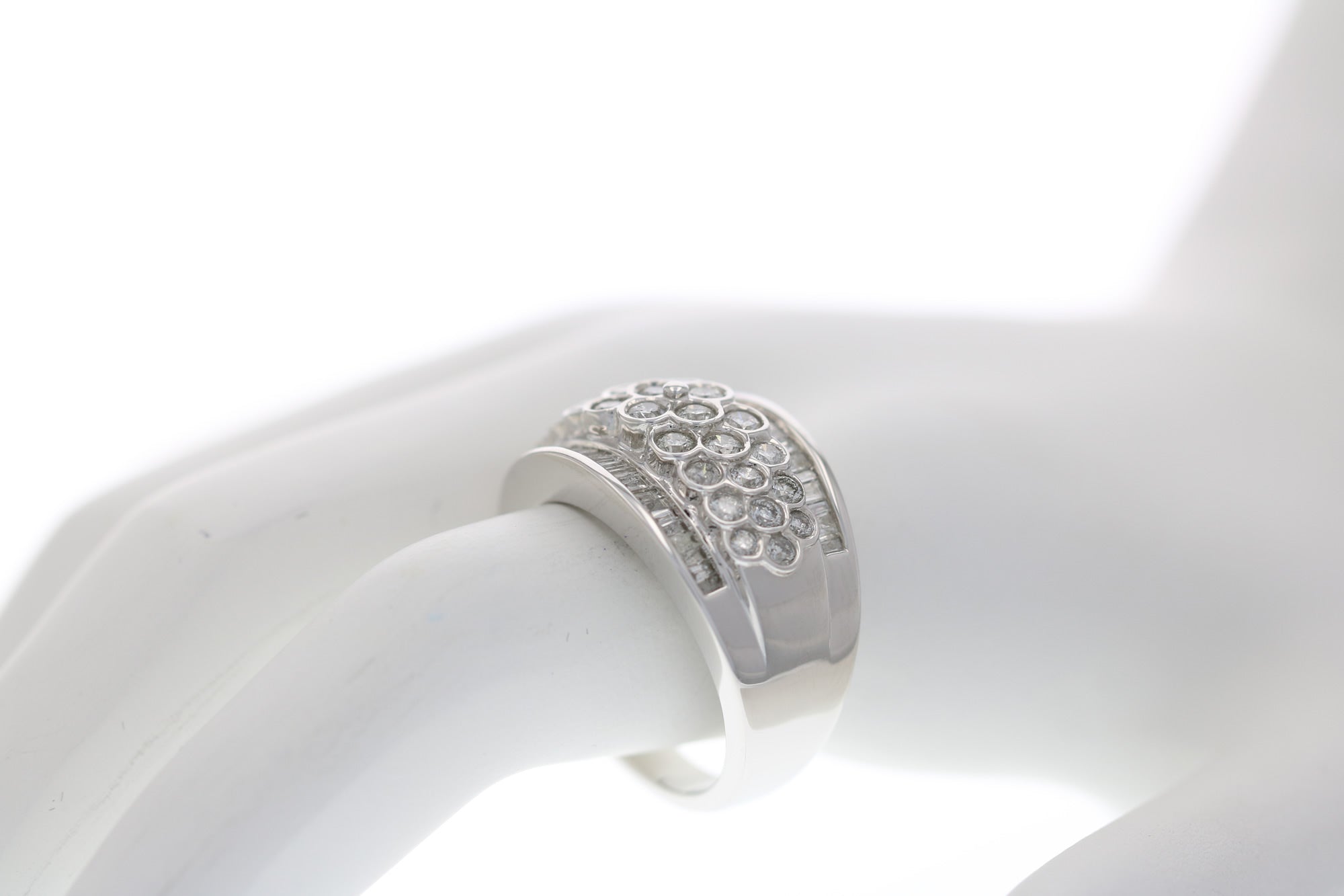 1.50 cttw Diamond Cocktail Ring 10K White Gold Wedding Bridal Engagement Size 7